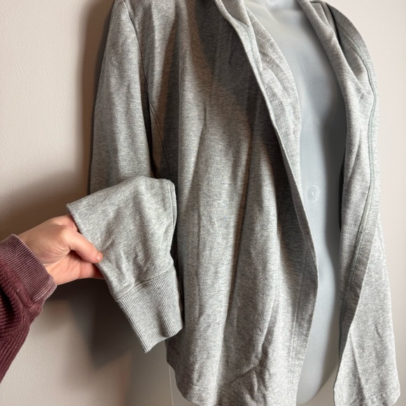 CALIA by Carrie Underwood Gray Open Face Waterfall Hoodie Size Small - Picture 2 of 8